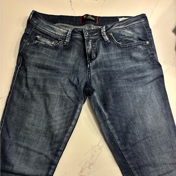 Guess Low Rise Jegging - Picture 1 of 4